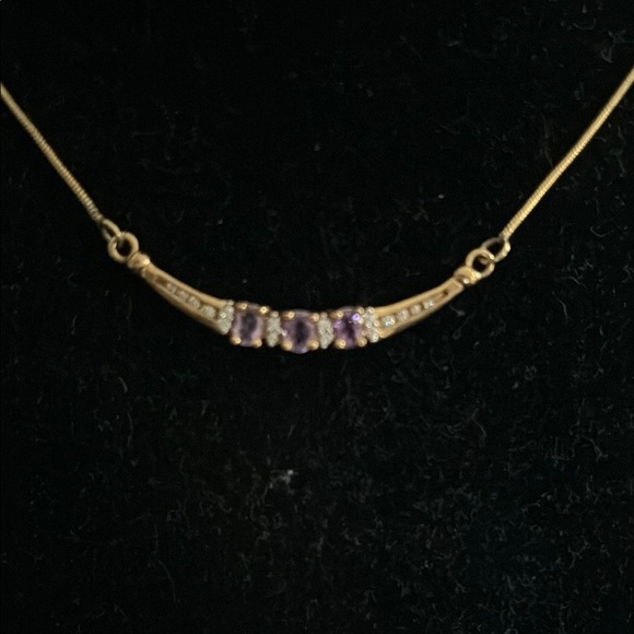 Elegant Gold Necklace with Purple Amethyst Accents - Picture 3 of 8